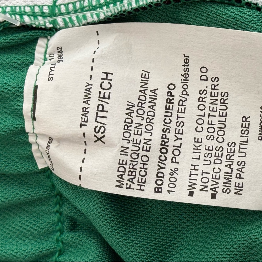 Under Armour UA Tech Play Up Shorts Women’s XS Green NWT - Picture 4 of 6